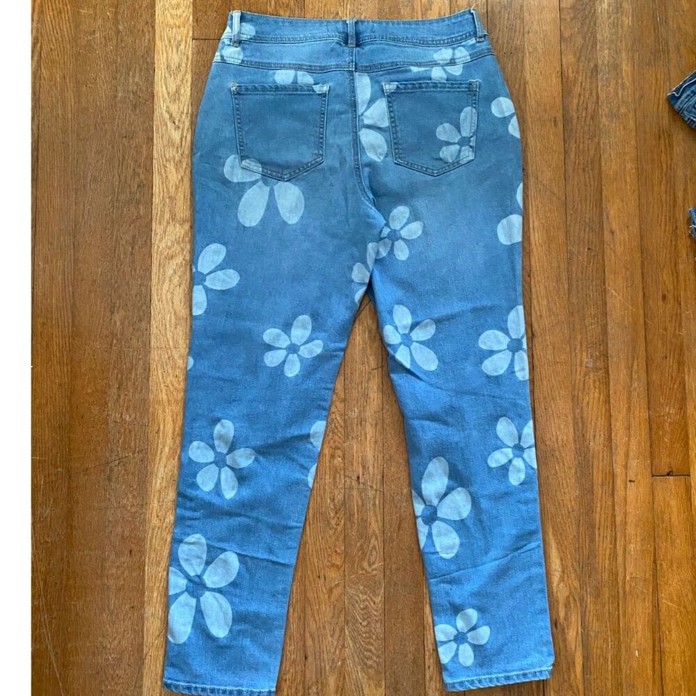 Est. 1946 Denim Daisy High Rise Straight Jeans Size 10 - Picture 5 of 10